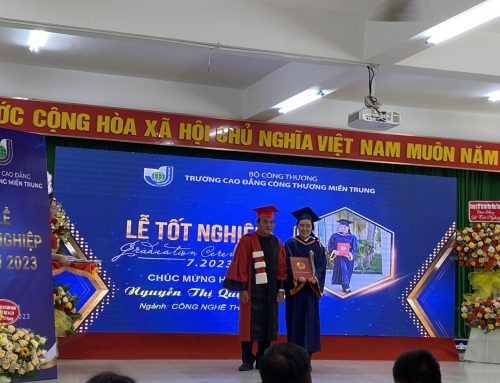 Nguyễn Thị Quỳnh Trang học sinh lớp TCTin44A – Cô học trò năng động và nhiều đam mê.